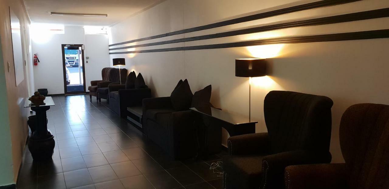 Hôtel Vm Truck Stop - Shell à Estcourt Extérieur photo