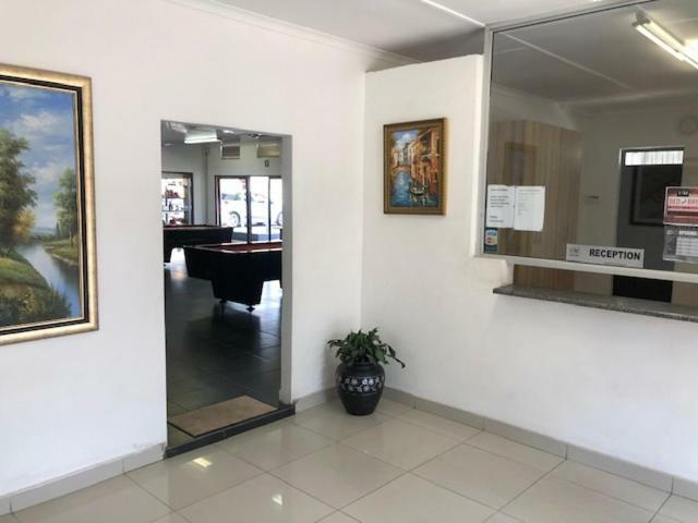 Hôtel Vm Truck Stop - Shell à Estcourt Extérieur photo
